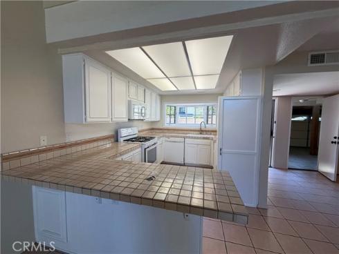 2624 N Tustin  D  Avenue, Santa Ana, CA