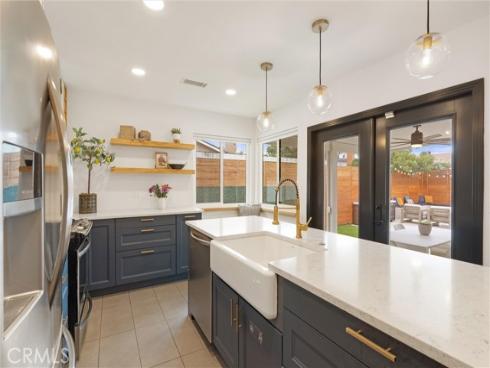 2422 S Salta Street, Santa Ana, CA