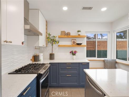 2422 S Salta Street, Santa Ana, CA