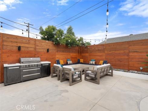 2422 S Salta Street, Santa Ana, CA