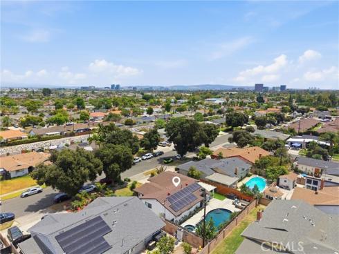 2422 S Salta Street, Santa Ana, CA
