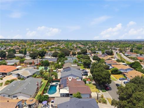 2422 S Salta Street, Santa Ana, CA