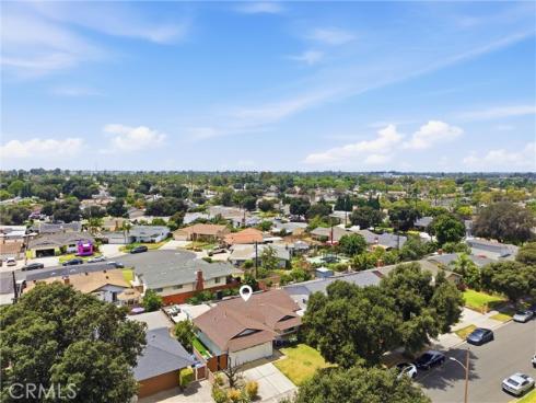 2422 S Salta Street, Santa Ana, CA