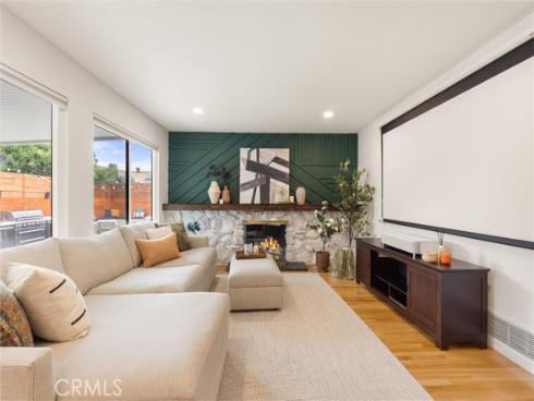 2422 S Salta Street, Santa Ana, CA