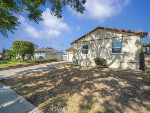 1610 N Linwood , Santa Ana, CA