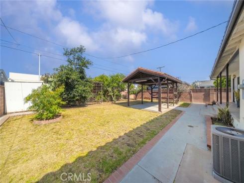 1610 N Linwood , Santa Ana, CA