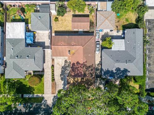 1610 N Linwood , Santa Ana, CA