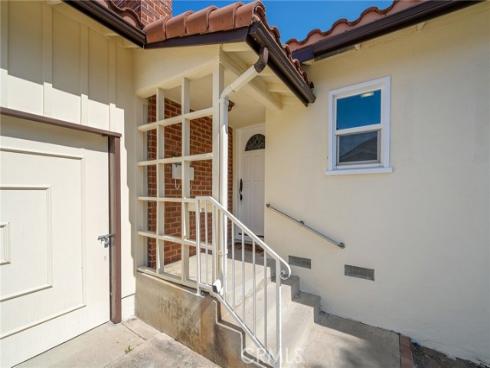 1610 N Linwood , Santa Ana, CA