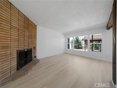 1610 N Linwood , Santa Ana, CA