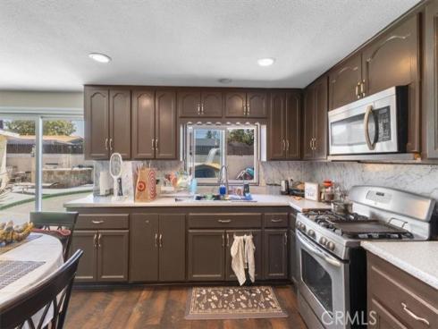 1401 S Joane   Way, Santa Ana, CA