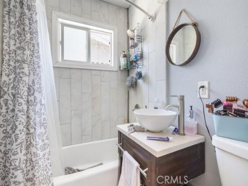 1401 S Joane   Way, Santa Ana, CA