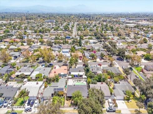 1401 S Joane   Way, Santa Ana, CA