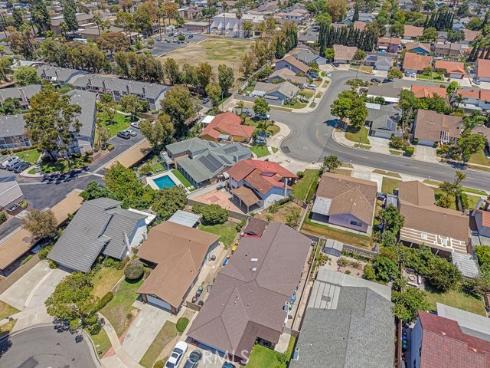 1610 S Joane   Way, Santa Ana, CA