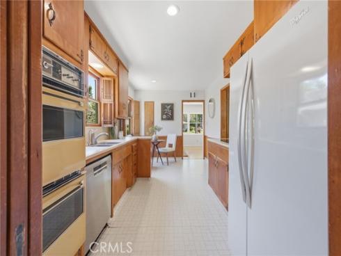 2309 N Louise  , Santa Ana, CA