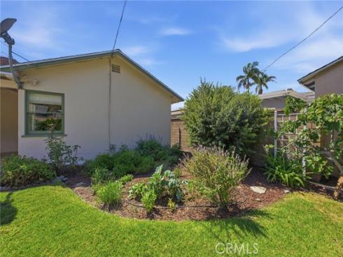 2309 N Louise  , Santa Ana, CA