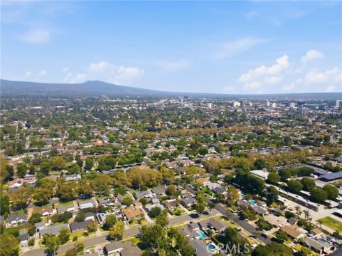 2309 N Louise  , Santa Ana, CA