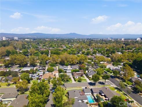 2309 N Louise  , Santa Ana, CA