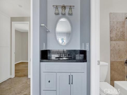 902 W Alpine , Santa Ana, CA