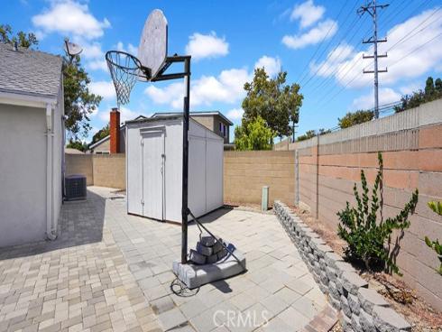 902 W Alpine  , Santa Ana, CA