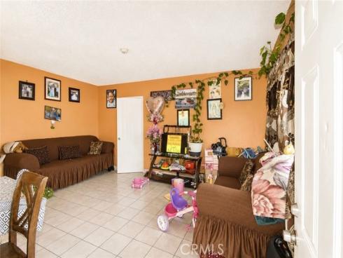 1329 W Mcfadden , Santa Ana, CA