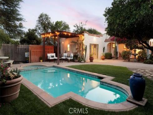 1825 N Ross  , Santa Ana, CA