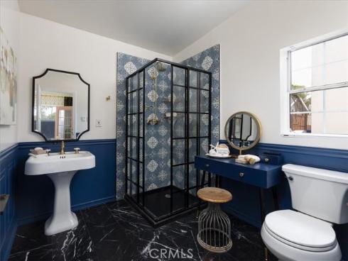 1825 N Ross  , Santa Ana, CA