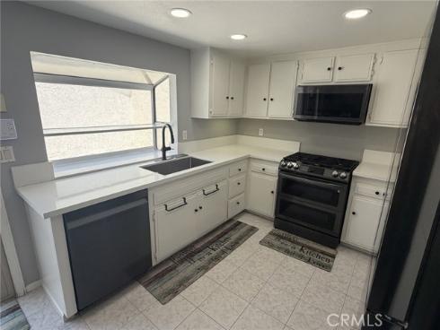 1913 W Wakeham  , Santa Ana, CA