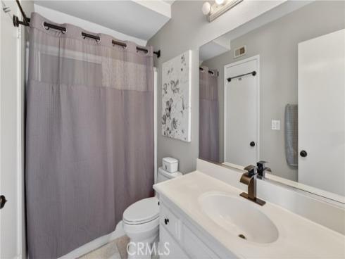 1913 W Wakeham  , Santa Ana, CA