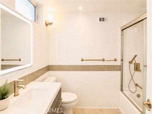 2606 S Poplar , Santa Ana, CA