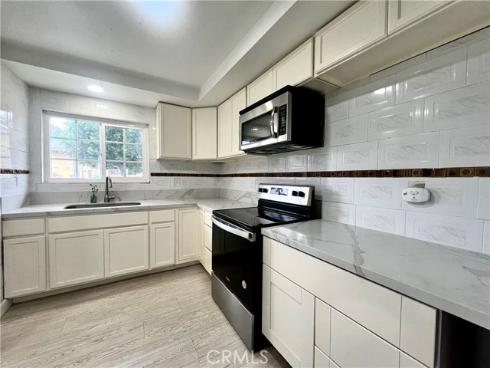 624 S Sullivan 15D , Santa Ana, CA