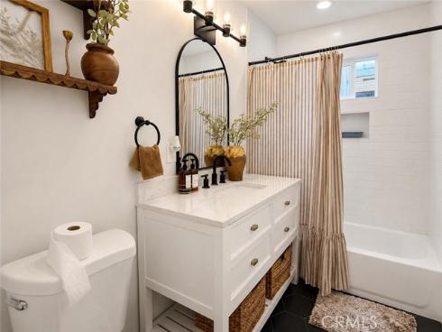 1113 S Golden West   Avenue, Santa Ana, CA