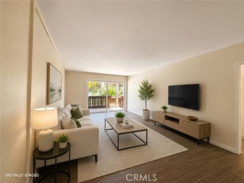 1000 W Macarthur  , Santa Ana, CA
