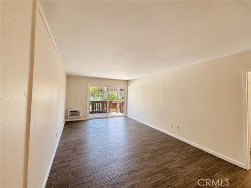 1000 W Macarthur  , Santa Ana, CA