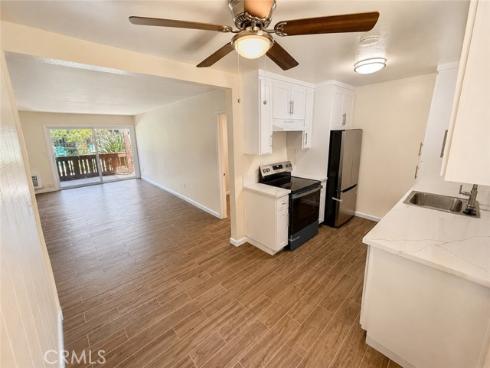 1000 W Macarthur  , Santa Ana, CA