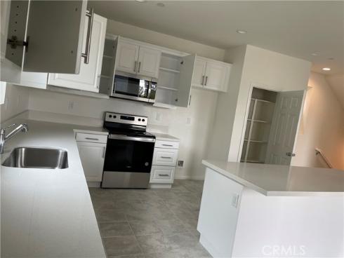 2104  Lacy Crossing   Drive, Santa Ana, CA