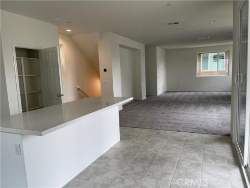 2104  Lacy Crossing   Drive, Santa Ana, CA
