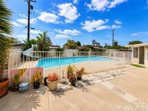 4213 W Roberts  , Santa Ana, CA