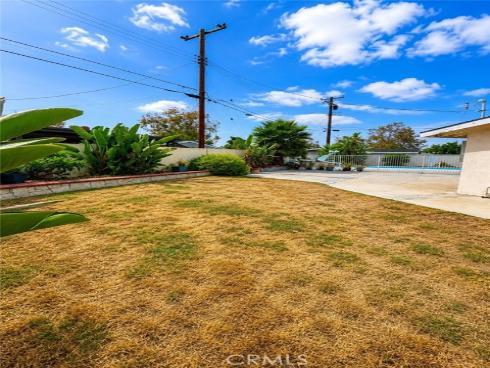 4213 W Roberts  , Santa Ana, CA