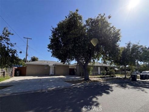 1621 S. Diamond