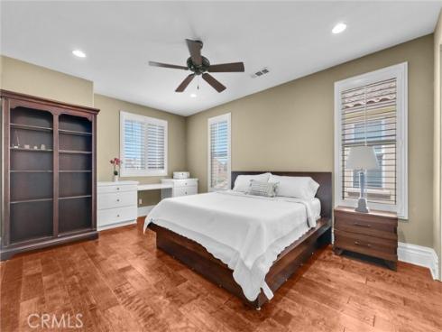 3401 W Lincoln Way, Santa Ana, CA