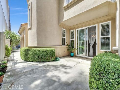 3401 W Lincoln Way, Santa Ana, CA