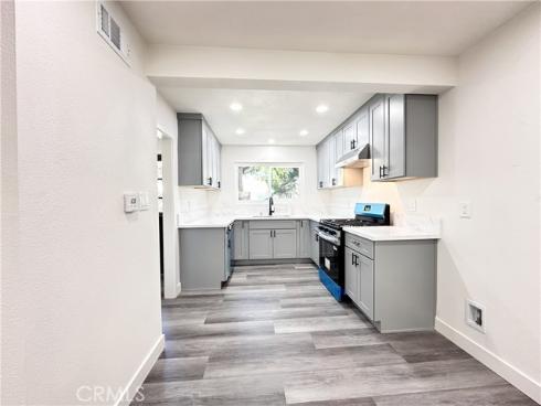 1919 Sherry 46 Lane, Santa Ana, CA
