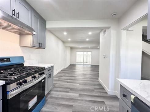 1919 Sherry 46 Lane, Santa Ana, CA