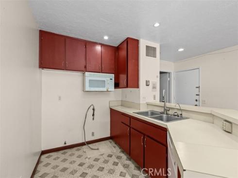 3673 S Bear  C  Street, Santa Ana, CA