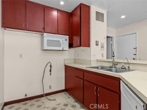 3673 S Bear  C  Street, Santa Ana, CA