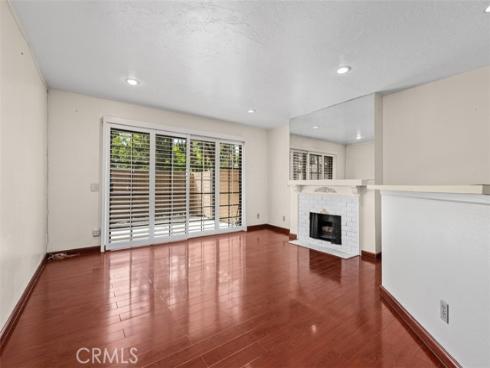 3673 S Bear  C  Street, Santa Ana, CA