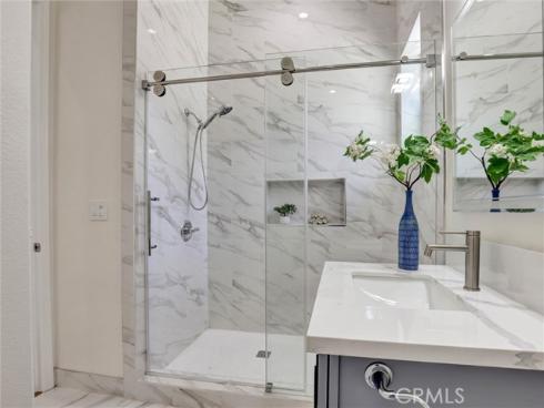 1050 W Chestnut Avenue, Santa Ana, CA