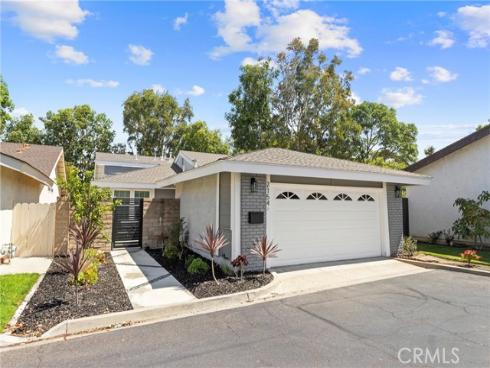2154 E Wellington  , Santa Ana, CA
