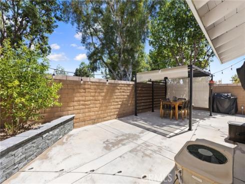 2154 E Wellington  , Santa Ana, CA