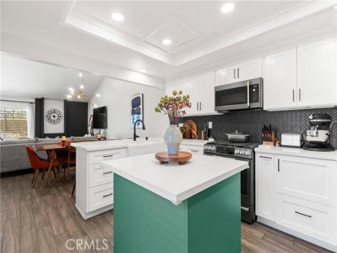 2154 E Wellington  , Santa Ana, CA